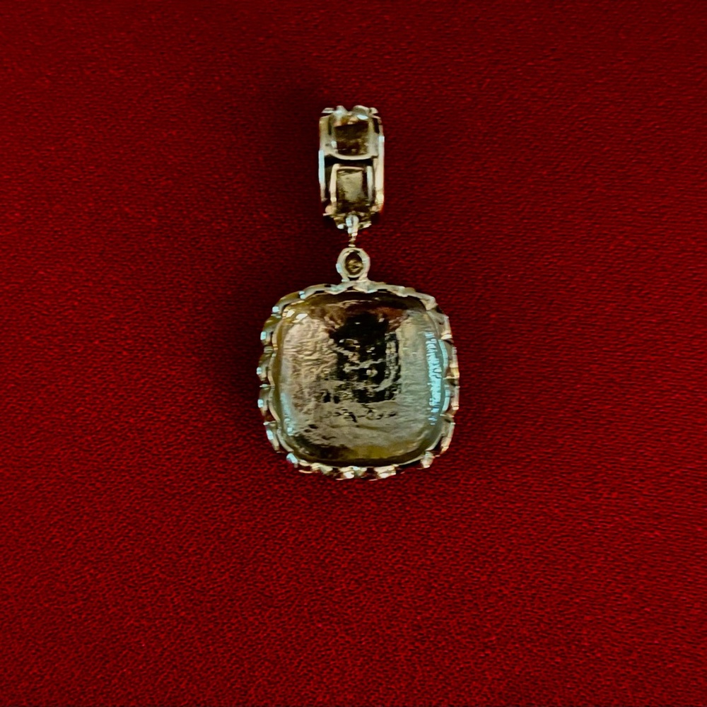 Elegant Rhinestone Pendant - Picture 2 of 4